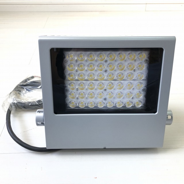 【照明器具】東芝 投光器 LEDS-08908NW-LS9の買取.jpg