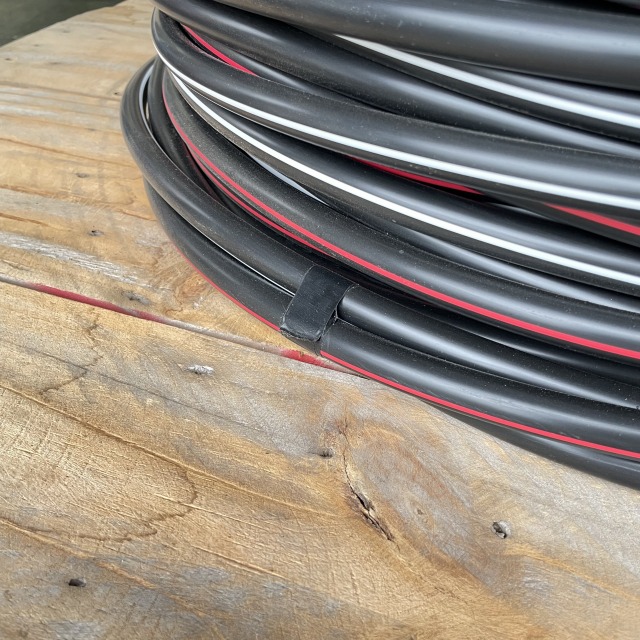 ケーブル 買取.jpg