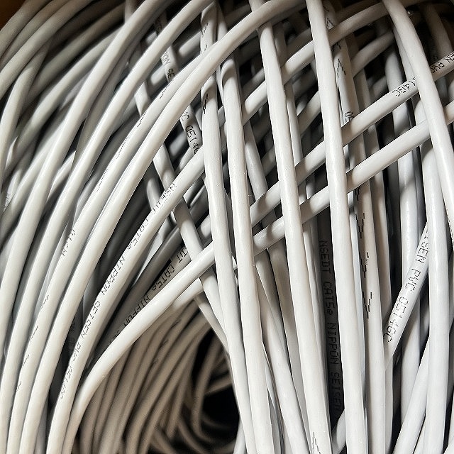 日本製線 LANケーブル CAT5E UTP 0.5-4P NSEDT GY