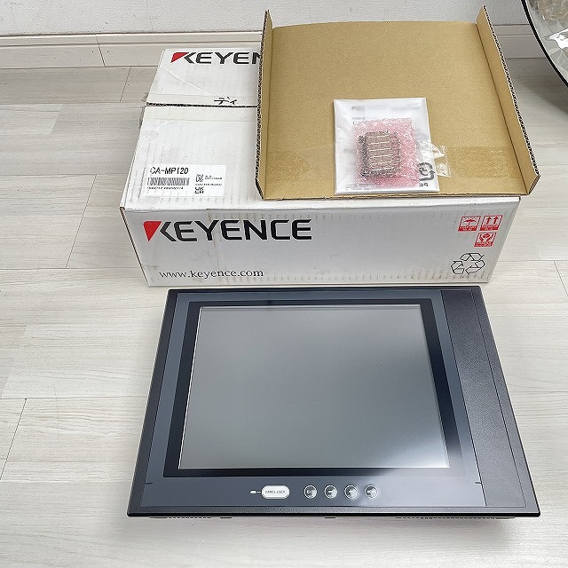 取扱説明書や金具など付属品が揃ったキーエンスCA-MP120液晶カラーモニタを埼玉県朝霞市で買取