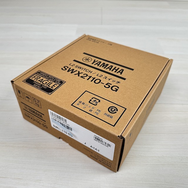 外箱付きで綺麗な状態のヤマハ SWX2110-5G シンプルL2スイッチ